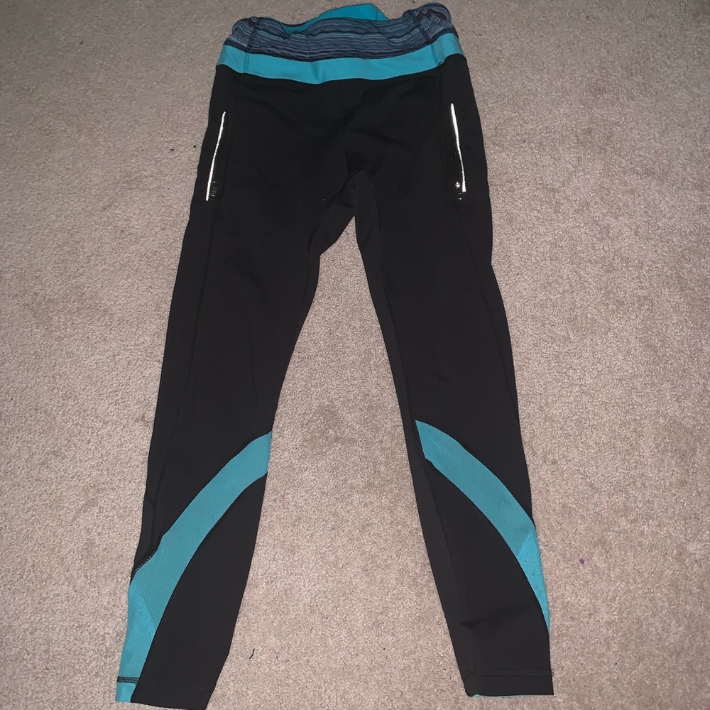 black and teal lulu lemon leggings